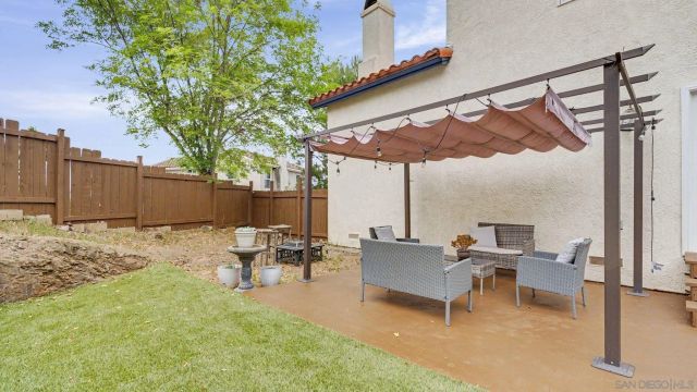 2042 Cherokee Lane, Escondido, CA 92026