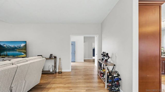 2042 Cherokee Lane, Escondido, CA 92026