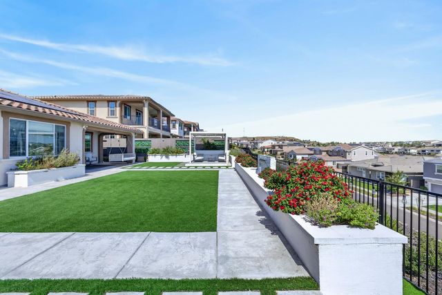 4603 Scenic Vista Dr, Folsom, CA 95630