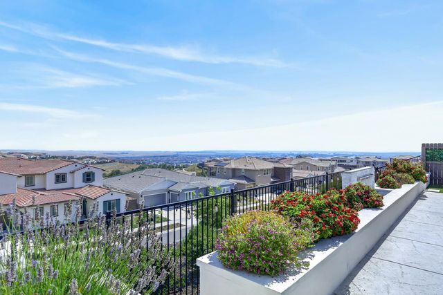 4603 Scenic Vista Dr, Folsom, CA 95630