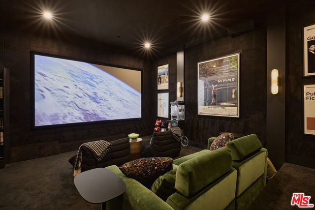 5330 Amestoy Avenue, Encino, CA 91316