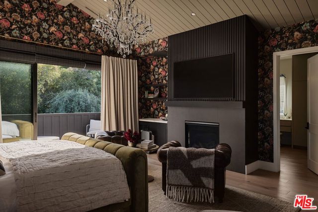 5330 Amestoy Avenue, Encino, CA 91316