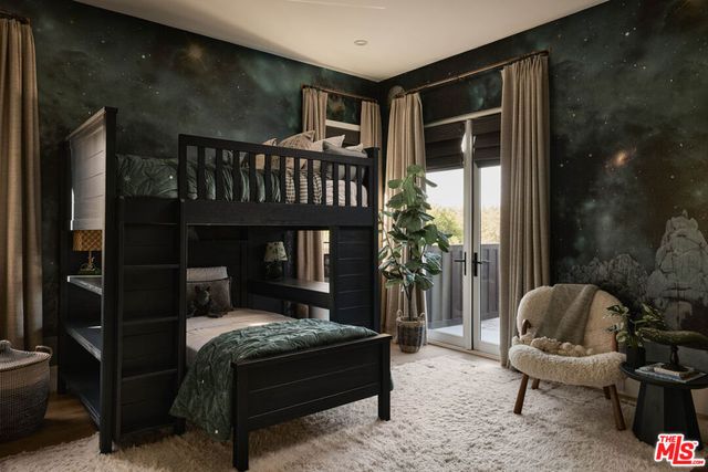 5330 Amestoy Avenue, Encino, CA 91316