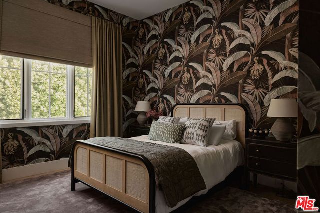 5330 Amestoy Avenue, Encino, CA 91316