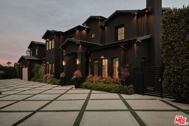 5330 Amestoy Avenue, Encino, CA 91316