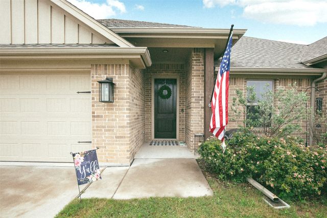 211 Rees Avenue, Godley, TX 76044