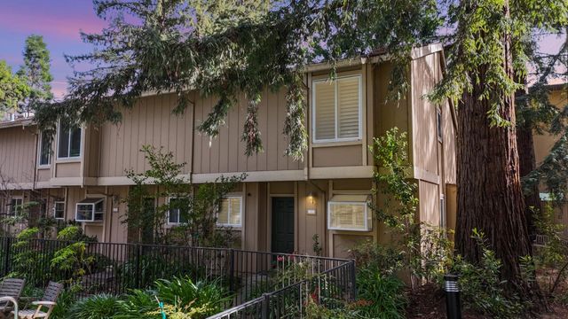 201 Flynn Avenue 13, Mountain View, CA 94043