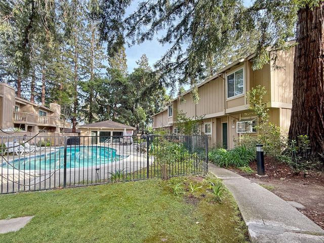 201 Flynn Avenue 13, Mountain View, CA 94043