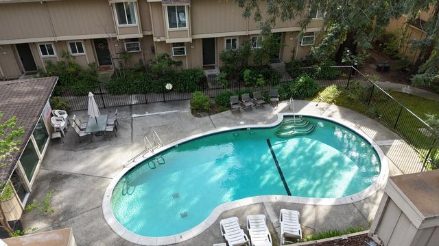 201 Flynn Avenue 13, Mountain View, CA 94043