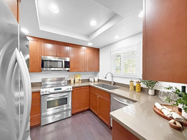 201 Flynn Avenue 13, Mountain View, CA 94043