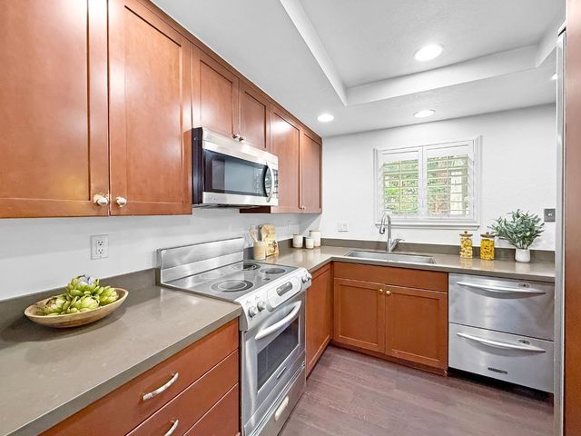 201 Flynn Avenue 13, Mountain View, CA 94043