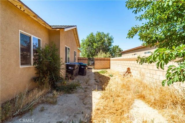 1315 W Avenue I, Lancaster, CA 93534