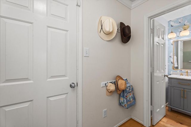 47 W Sage Creek Place, The Woodlands, TX 77382