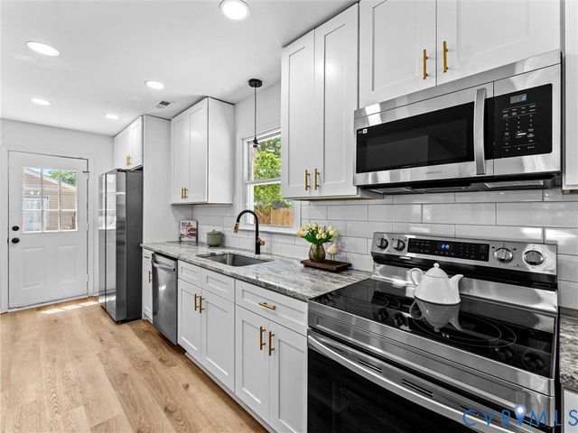 21304 Hampton Ave, Petersburg, VA 23803