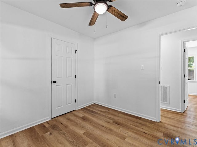 21304 Hampton Ave, Petersburg, VA 23803