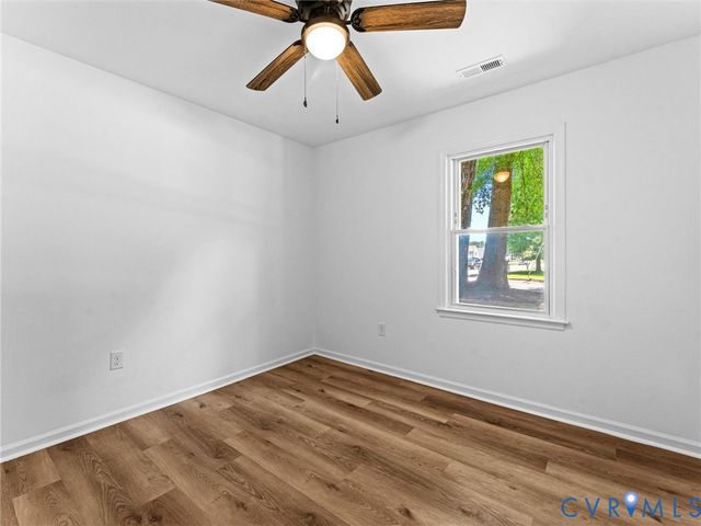 21304 Hampton Ave, Petersburg, VA 23803