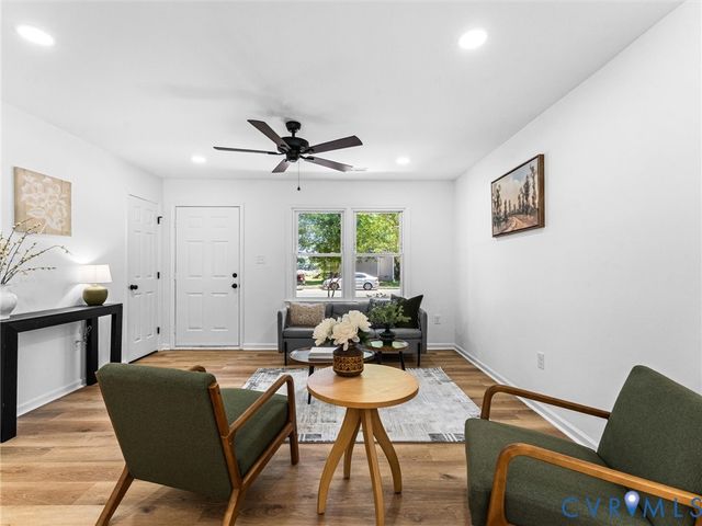 21304 Hampton Ave, Petersburg, VA 23803