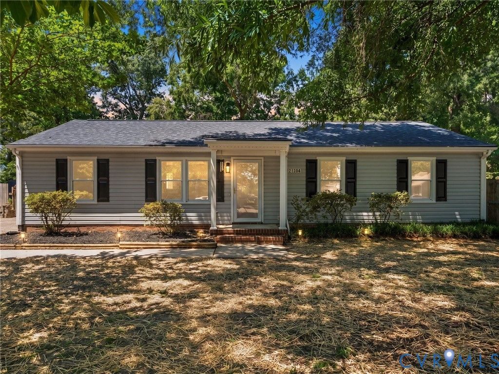 21304 Hampton Ave, Petersburg, VA 23803