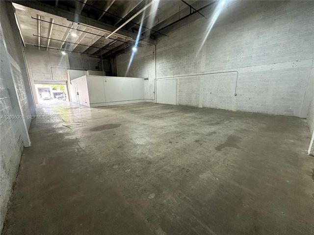 7038 NW 50th Street 52, Miami, FL 33166