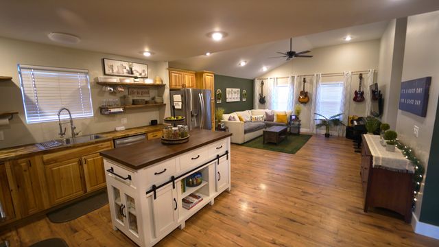 806 Calista Rd, White House, TN 37188