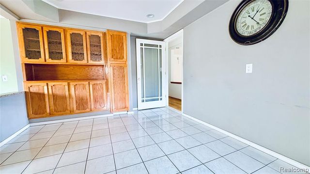 30205 Austin Drive, Warren, MI 48092