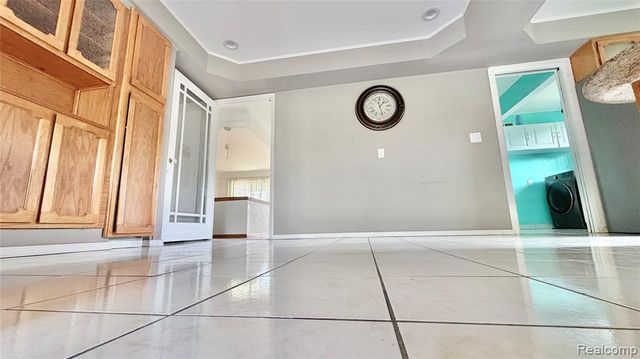 30205 Austin Drive, Warren, MI 48092