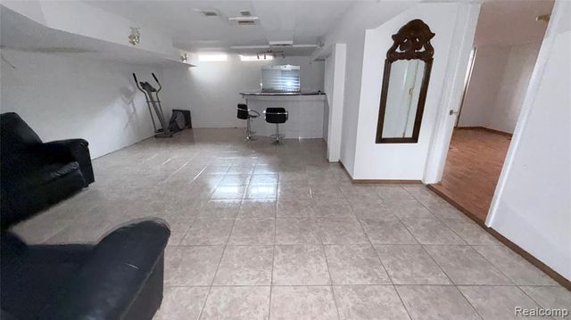 30205 Austin Drive, Warren, MI 48092