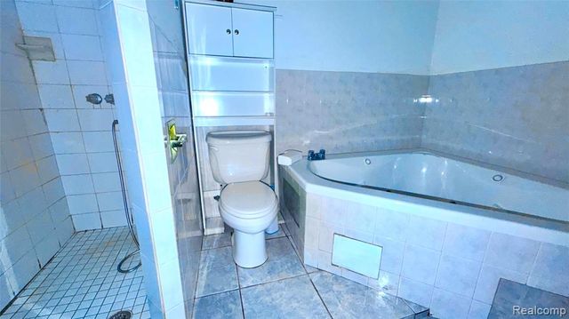 30205 Austin Drive, Warren, MI 48092