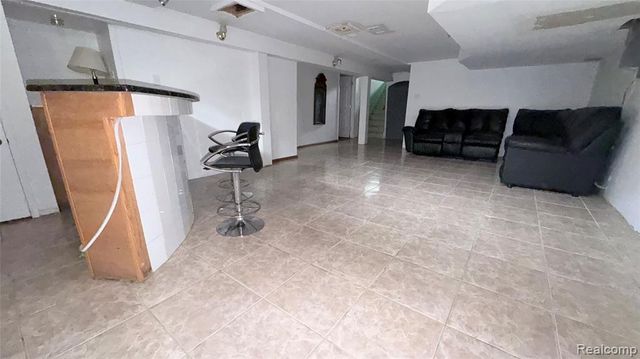 30205 Austin Drive, Warren, MI 48092