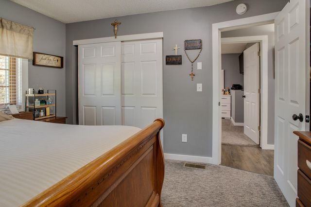 1317 35th Avenue S, Moorhead, MN 56560