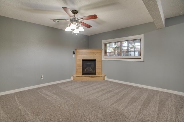 1317 35th Avenue S, Moorhead, MN 56560