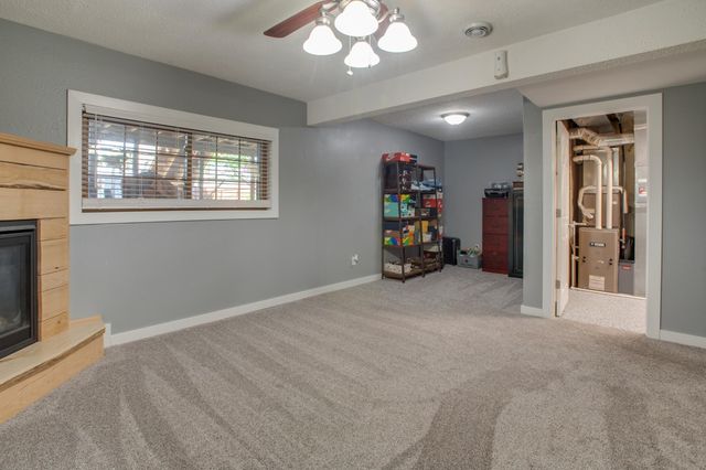 1317 35th Avenue S, Moorhead, MN 56560