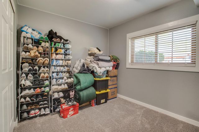 1317 35th Avenue S, Moorhead, MN 56560