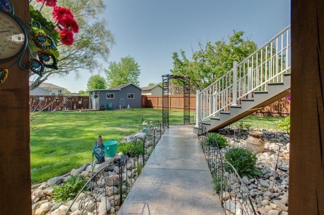 1317 35th Avenue S, Moorhead, MN 56560