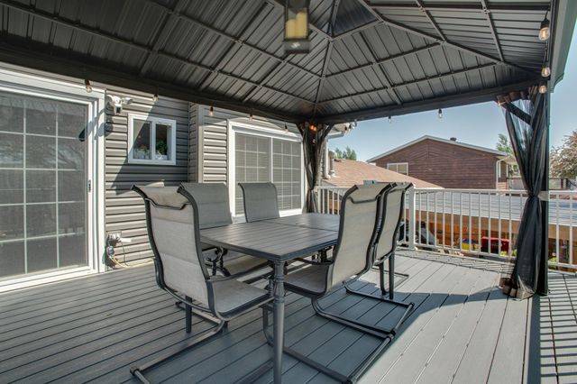 1317 35th Avenue S, Moorhead, MN 56560