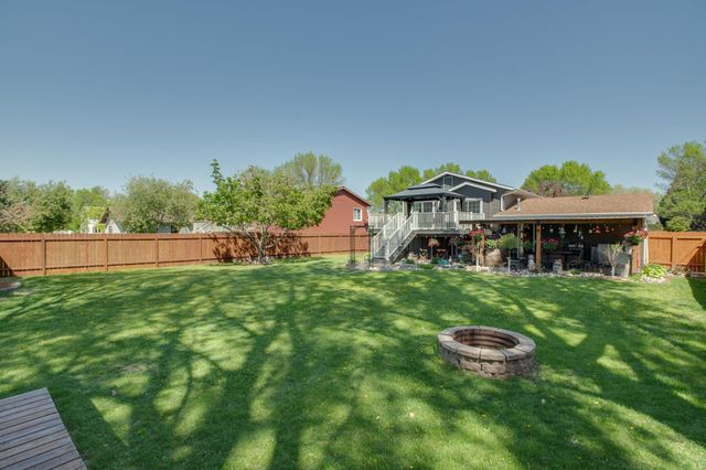 1317 35th Avenue S, Moorhead, MN 56560
