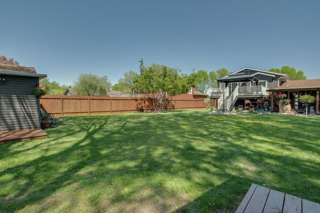 1317 35th Avenue S, Moorhead, MN 56560
