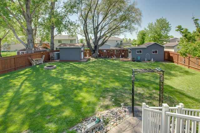 1317 35th Avenue S, Moorhead, MN 56560