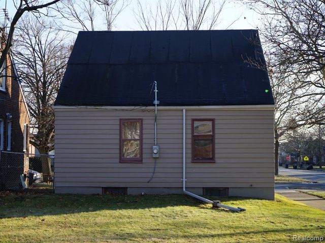 16076 Ellsworth Street, Detroit, MI 48227
