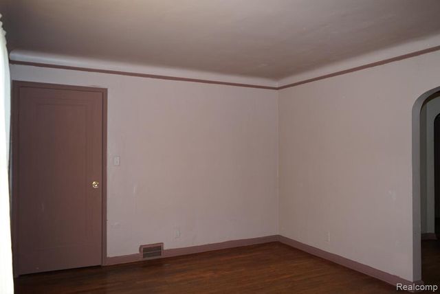 16076 Ellsworth Street, Detroit, MI 48227