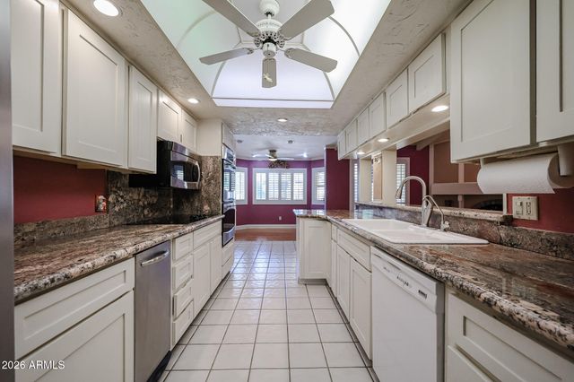 3310 E EVA Street, Phoenix, AZ 85028