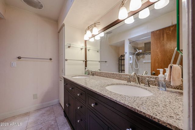 3310 E EVA Street, Phoenix, AZ 85028