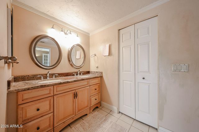3310 E EVA Street, Phoenix, AZ 85028