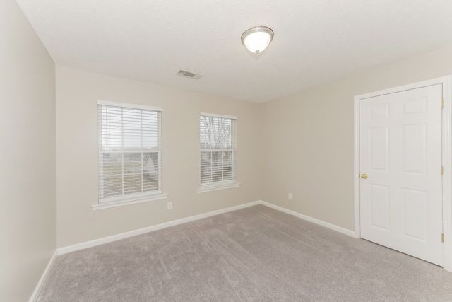 518 Rhodes Cir, Gallatin, TN 37066