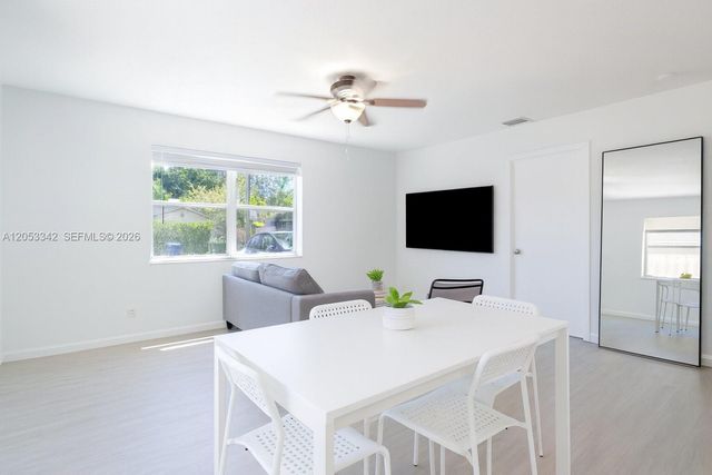 605 SW 14th Terrace, Fort Lauderdale, FL 33312