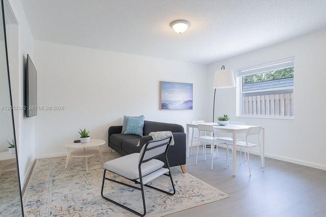 605 SW 14th Terrace, Fort Lauderdale, FL 33312
