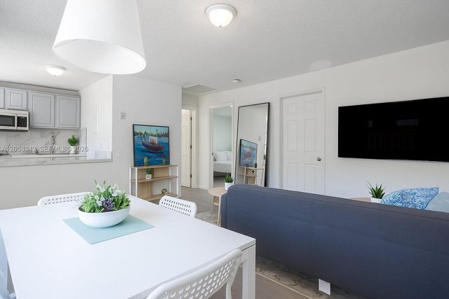 605 SW 14th Terrace, Fort Lauderdale, FL 33312
