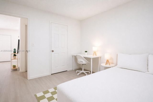 605 SW 14th Terrace, Fort Lauderdale, FL 33312