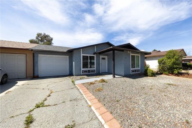 217 Beverly, Banning, CA 92220