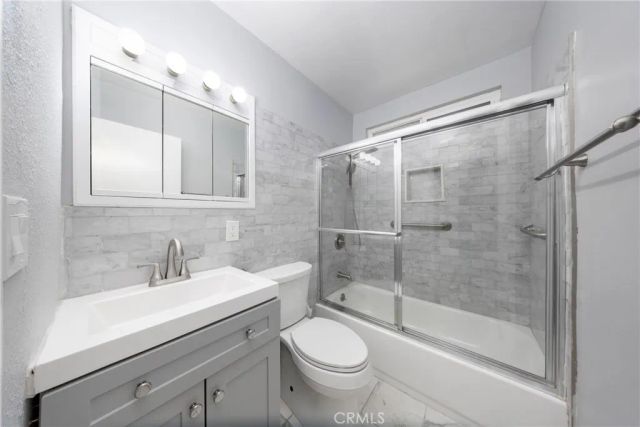 217 Beverly, Banning, CA 92220